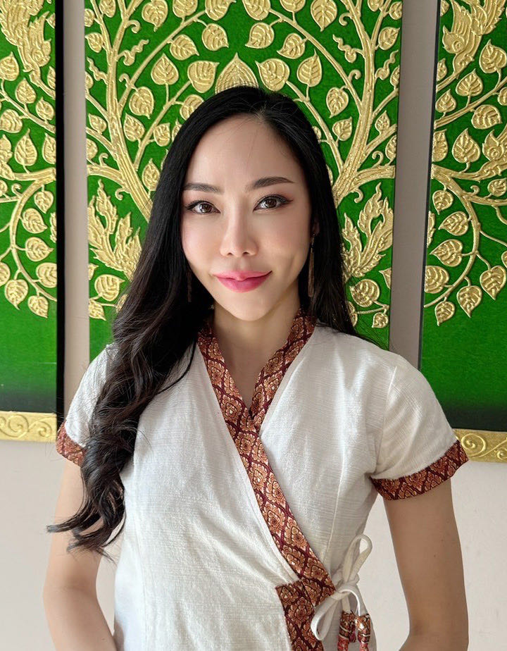 Massage therapist trained in Thailand and now working in Berlin